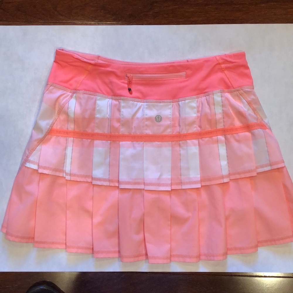 Lululemon Pleated Pace Setter Skirt Skort Size 4 Peach/Pink